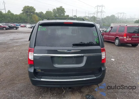 2012 Chrysler Town & Country Touring z USA, uszkodzony, nr VIN 2C4RC1BG6CR286526